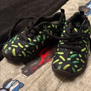 SHEIN Black Kids Sneakers with Neon Green Accents